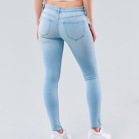 Hollister Low-Rise Jean Jegging 0S - Picture 2 of 9
